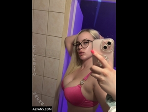  alt="Hellybunny"