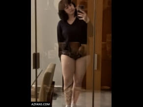  alt="Lilyphillips"