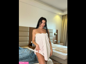 Sexybellyy