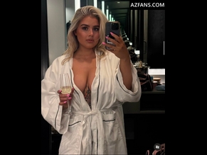  alt="Julia Vain"