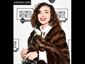  alt="Elizabeth Vivo"