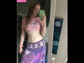 Lucie_Roams