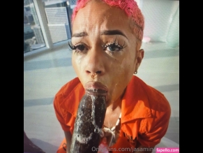 Jasamine Banks