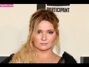 Abigail Breslin
