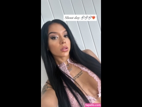 Cora Jade