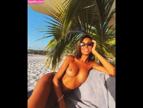 Italian Nude Vips