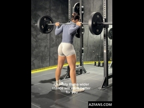  alt="Fitnessgirl Kelly Matthews"