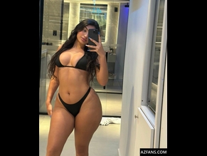  alt="Yasmin Oliveira"