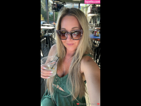 Hotwife Victoria