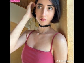 Annie243