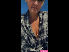 Niki.j