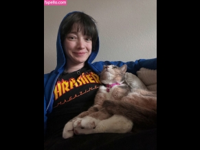 Emma Dumont
