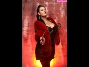 Ezada Sinn
