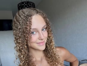 Zoey Curly