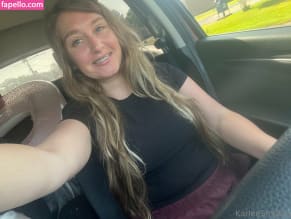 Karleesmokestease
