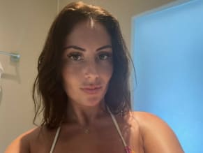 Holly_Nowell