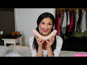 Evy Rosas Videos