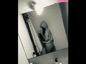 Deluxebyclaudia