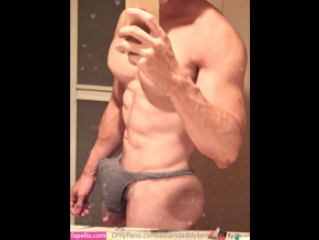 Axiandaddyken