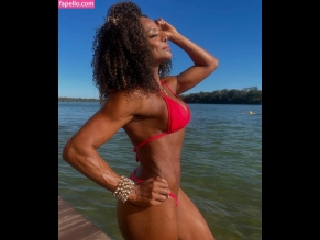 Adriana Bombom