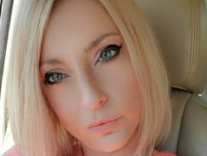 Blueyedgoddessfindom
