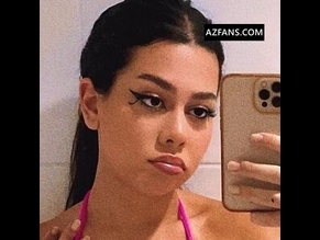 alt="Julia Alvarenga"