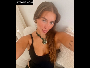  alt="Leah Davies"