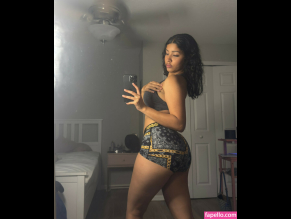 Niya Santia