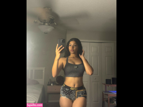 Niya Santia