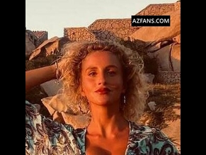  alt="Elena Arreghini"