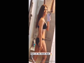 tscaramelslice beach bikini mirror selfie