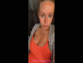 princesskittyfree cleavage reveal