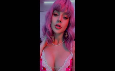 xo_lilhuni_xo Drooling Tongue Display