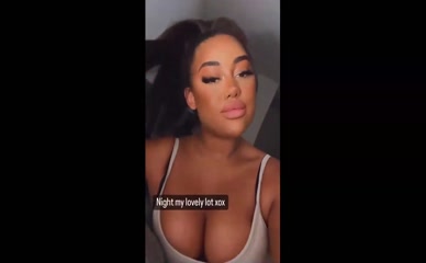Marlie Lewis Cleavage Slip Nighttime Selfie