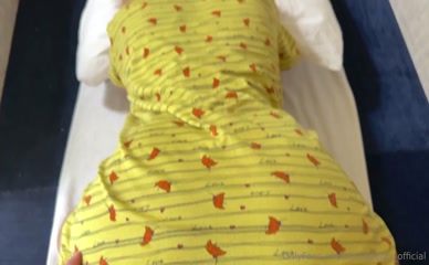 stellaperksofficial Exposed butt cheeks