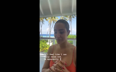Frankie Bridge: Suitcase Update, Meds, Cold Sore Prevention