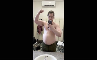 Beefballer's Chubby Gut and Bicep Flex