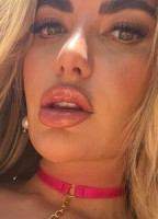 MEGAN BARTON-HANSON NUDE