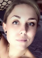 HOTWIFE_KLE