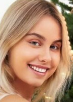 SOPHIA BLUM
