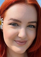 KAYLA THE REDHEAD