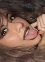 VANESSA VALENTINA