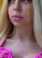 BLONDE_BIGTITS