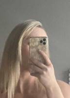 BLONDEGYMBABY