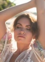 NICOLE ROSS NUDE