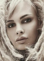 DECKER MARIE FOX