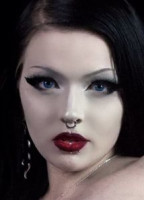 HORRIFIC TEMPTRESS