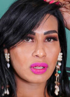 EVELLINY MOURA