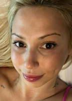 GAMERBLONDE