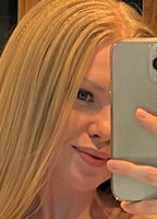 MOLLY_V